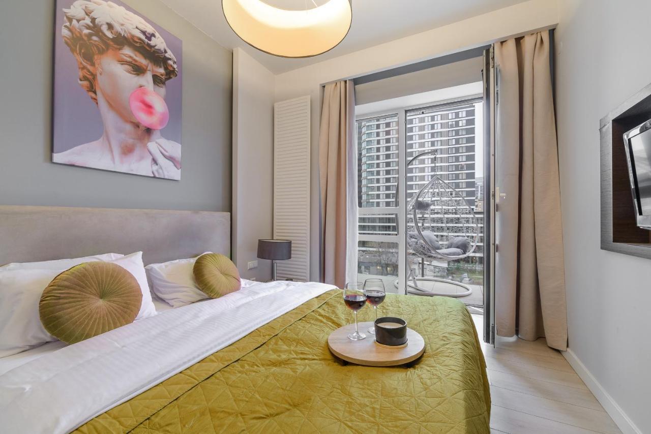 Luxury Apartments In Platinum Tower Varšava Exteriér fotografie