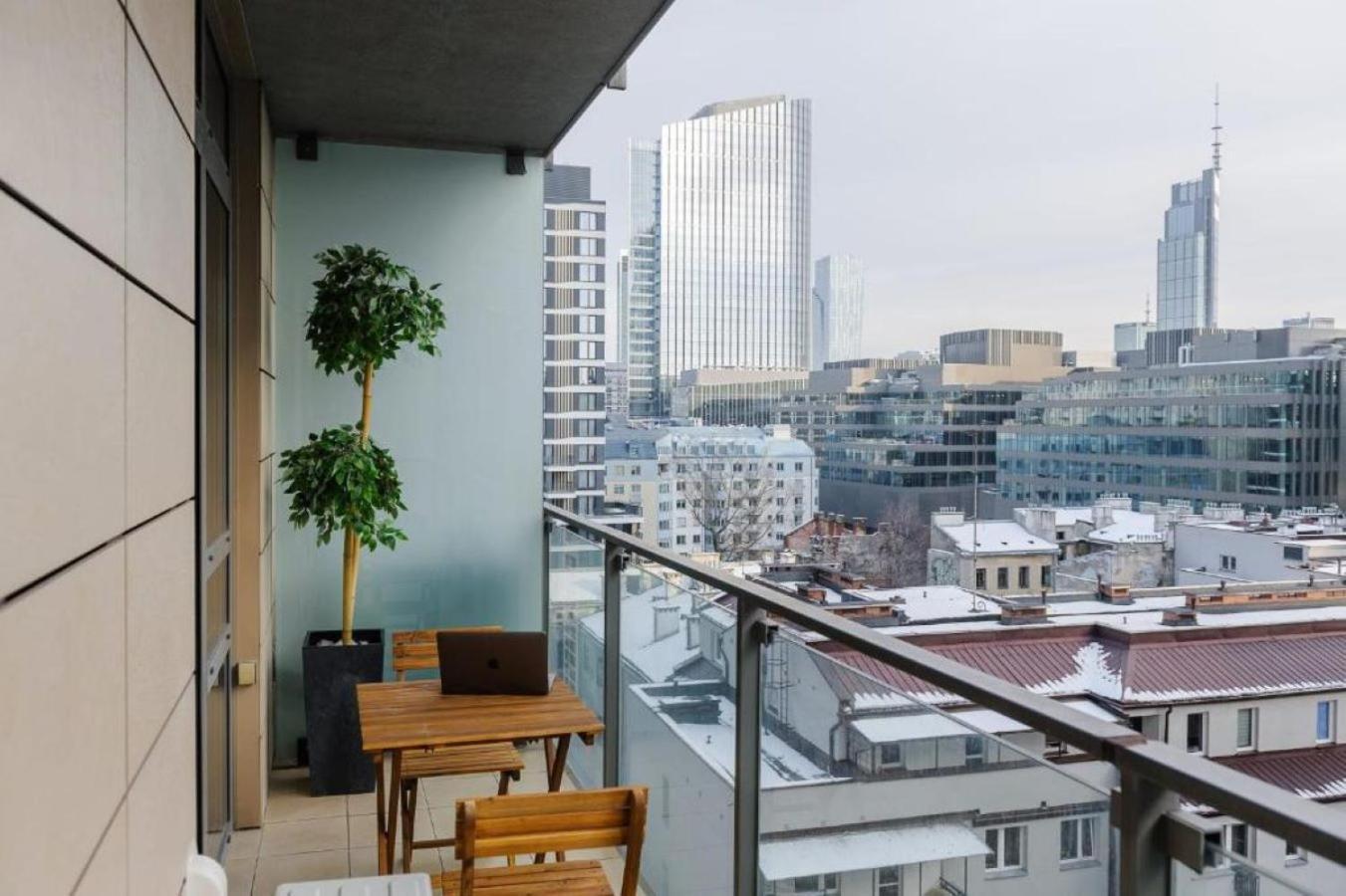Luxury Apartments In Platinum Tower Varšava Exteriér fotografie